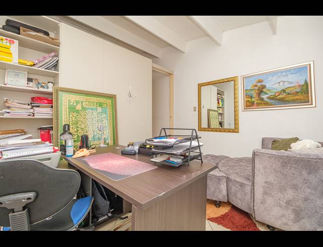 3 BEDROOM PENTHOUSE FOR SALE IN BLACKHEATH